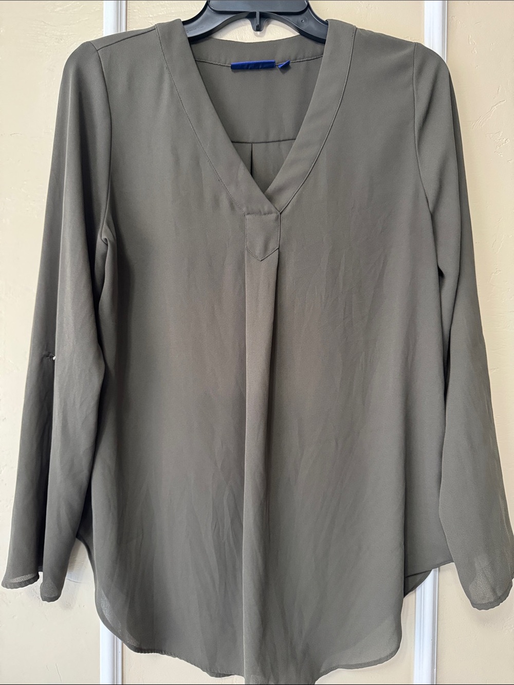 Apt. 9 Olive V-Neck Long Sleeve Blouse